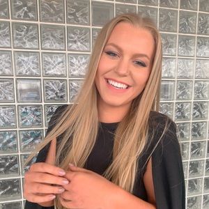 Meet your Posher, Kaitlyn